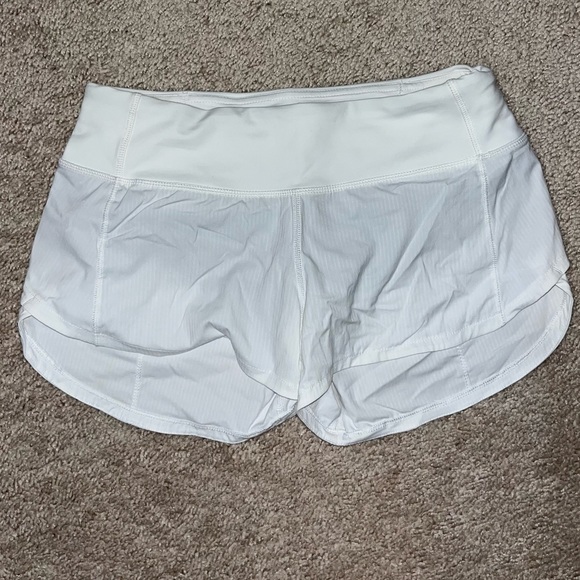 lululemon athletica Pants - Lululemon White Speed Short 2.5” - size 2